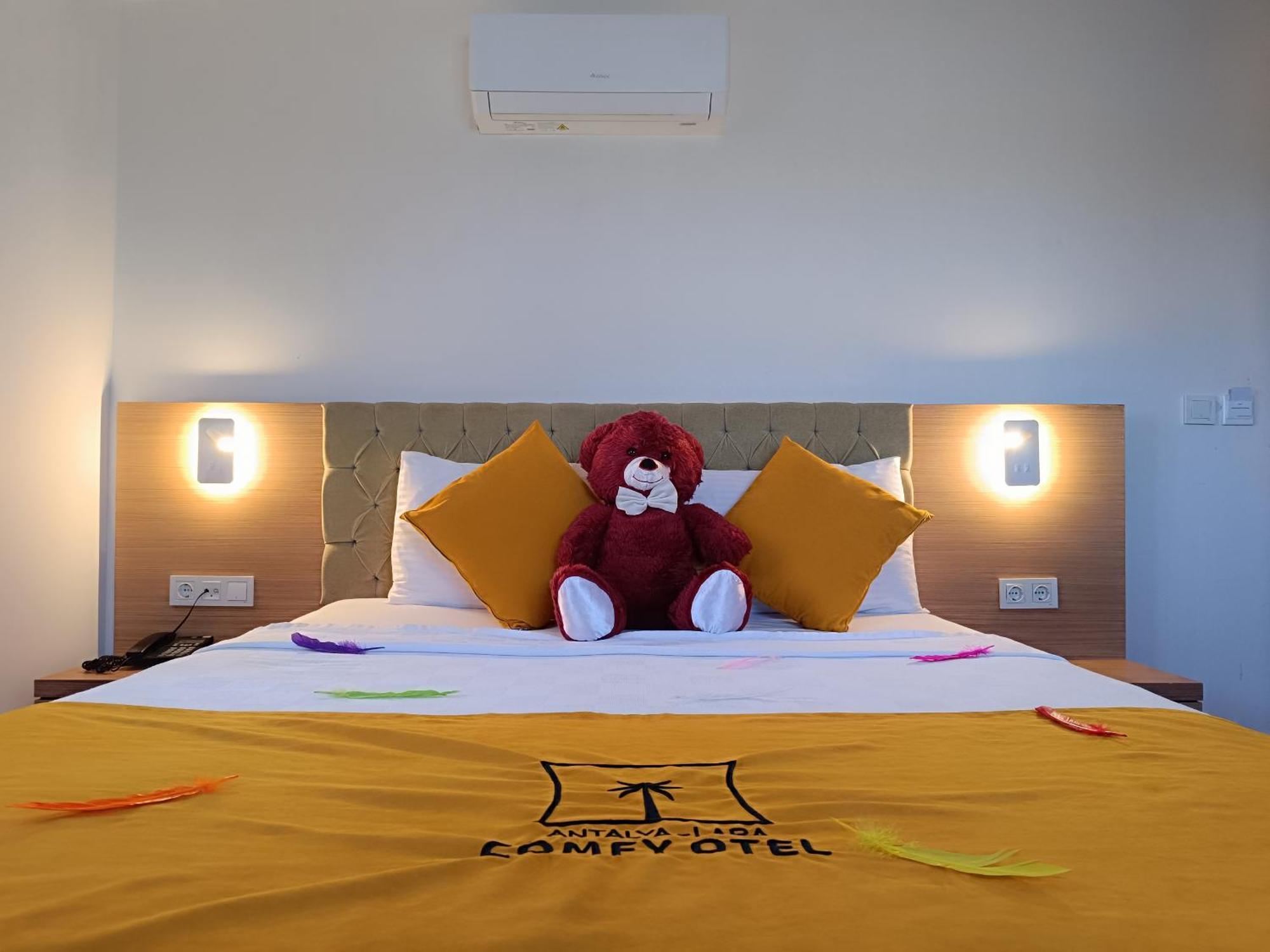 Comfy Otel Antalya Lara Exterior photo