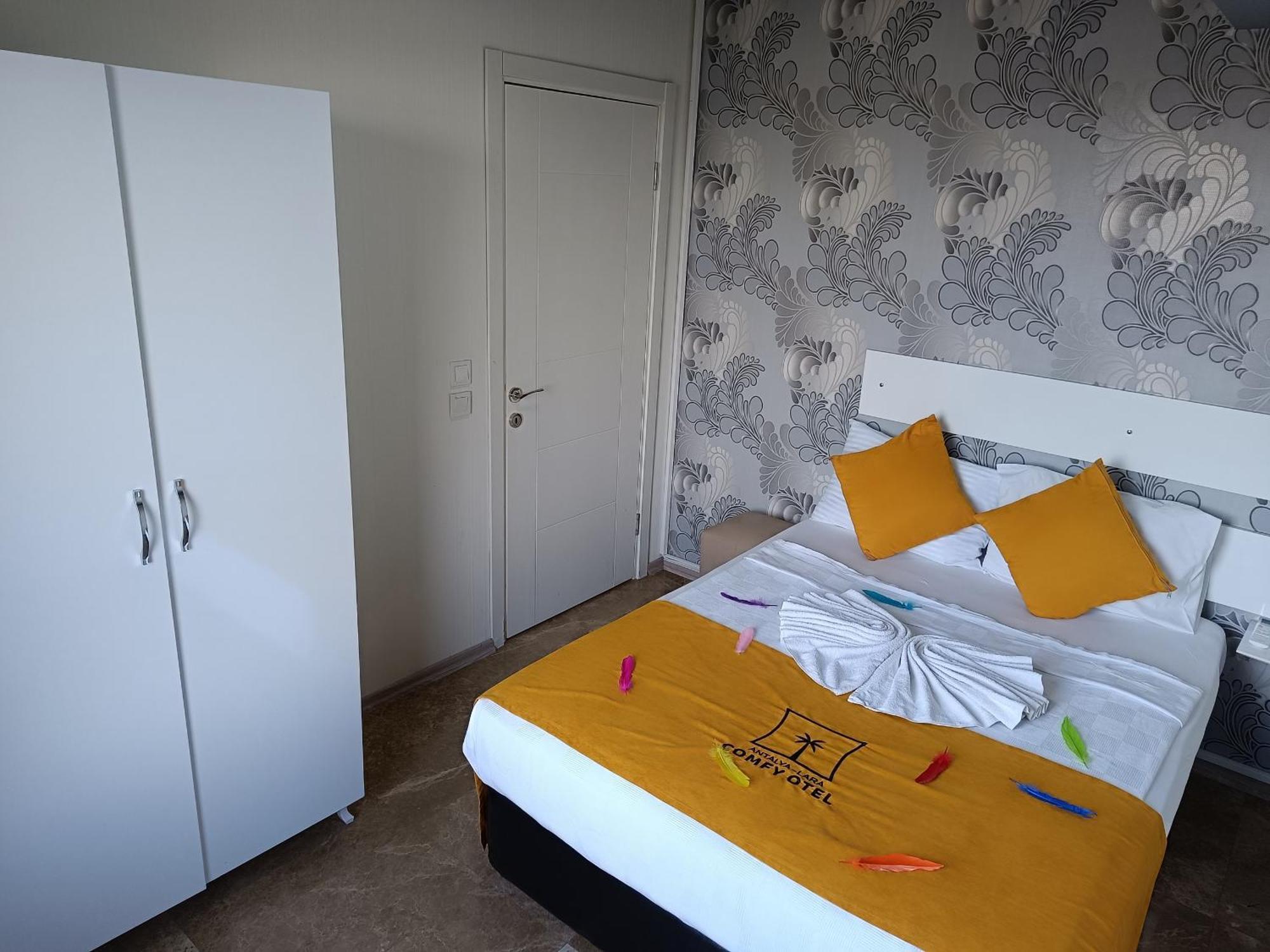 Comfy Otel Antalya Lara Exterior photo