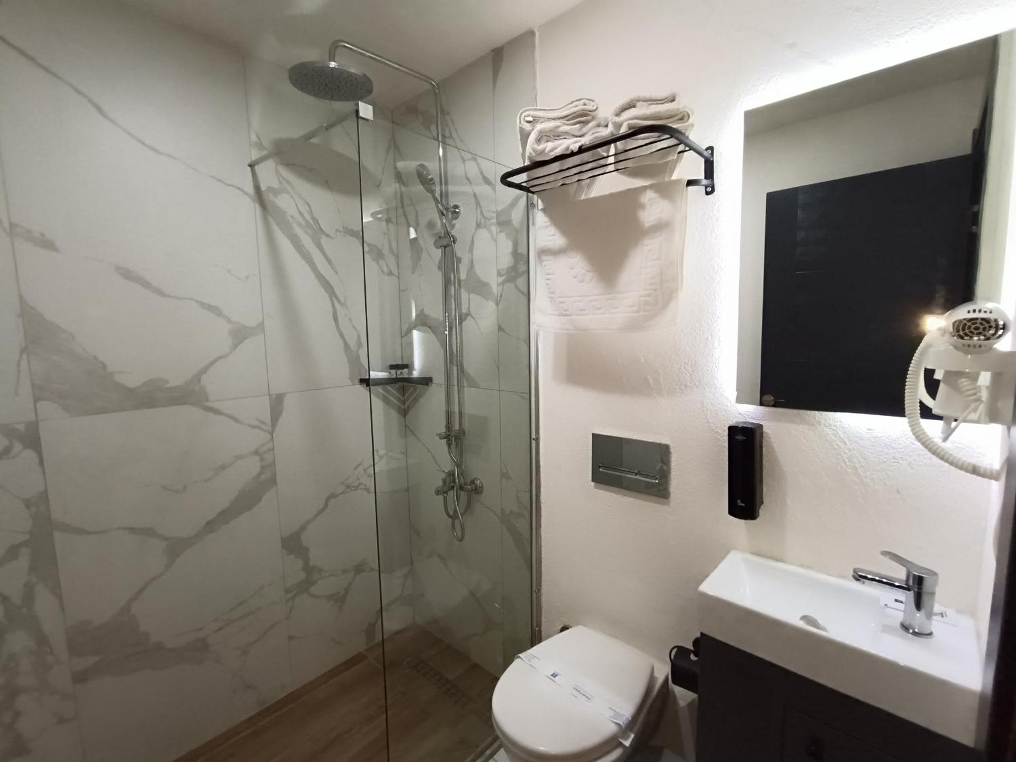 Comfy Otel Antalya Lara Room photo